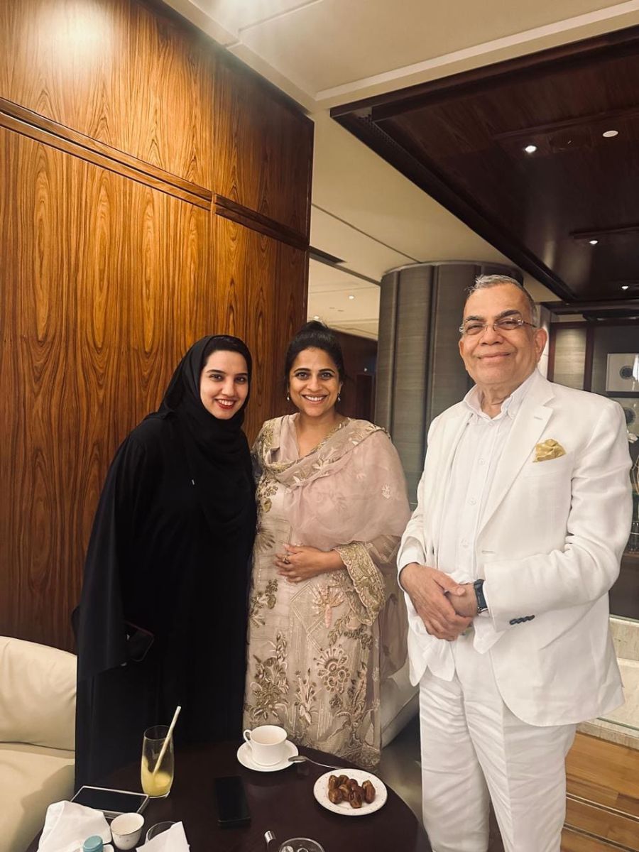 Kolsoum Al Bastaki with distinguished guests